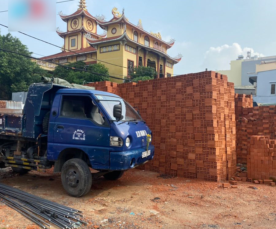 Bãi gạch quận 1 trực thuộc hệ thống vlxd Kim Cương