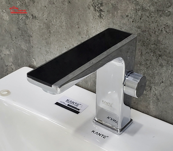 voi lavabo cam ung co man hinh hien thi nhiet do kante kt2020