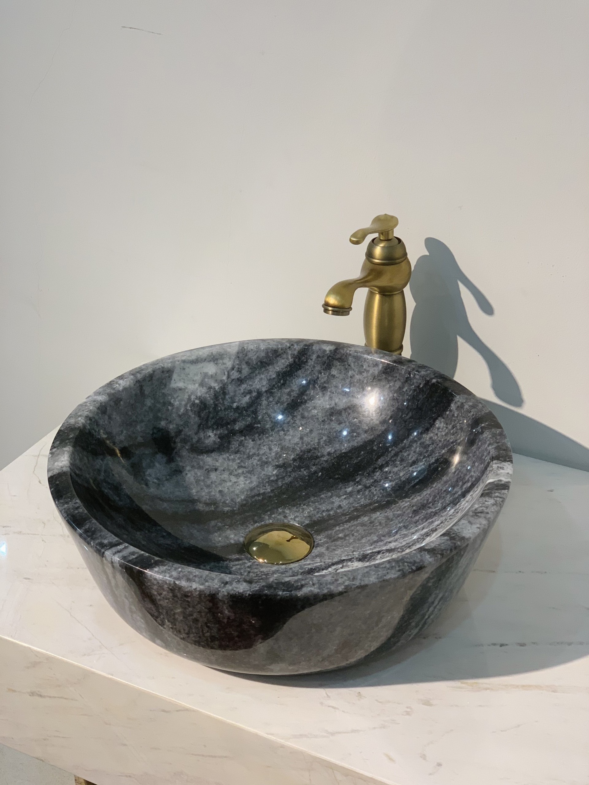 Chậu đá tự nhiên