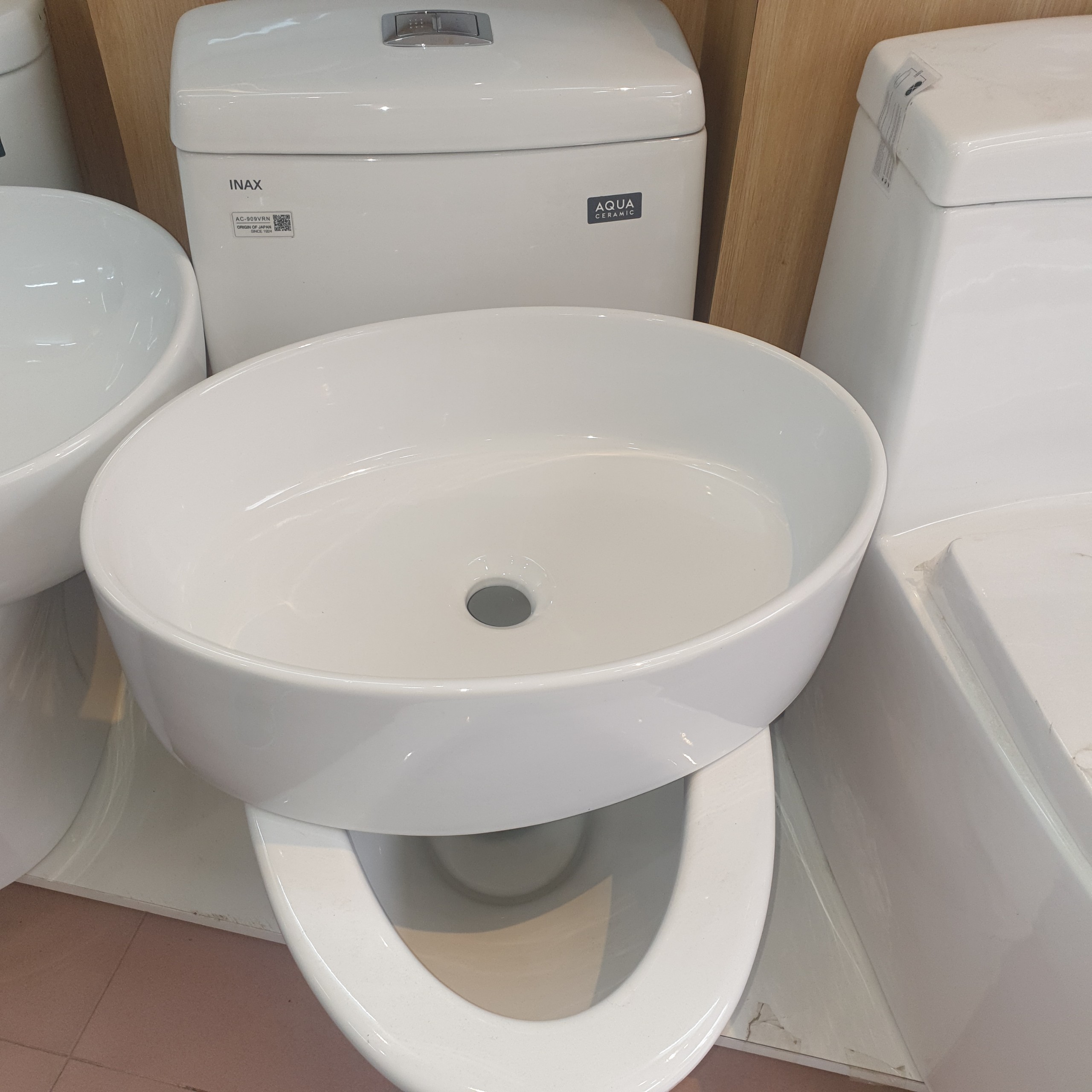 XẢ KHO LAVABO ELIP GIÁ RẺ NHẤT HÀ NỘI , CHỈ 650K/CÁI
