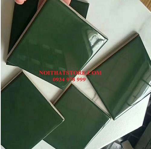 Gạch thẻ vuông xanh lá đậm bóng phẳng 10×10