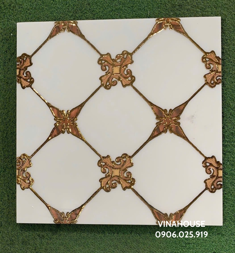 Gạch trang trí 30×30 hoa khắc kim nhũ vàng