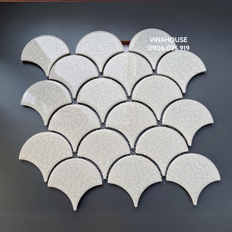 Gạch Mosaic vảy cá men rạn trắng