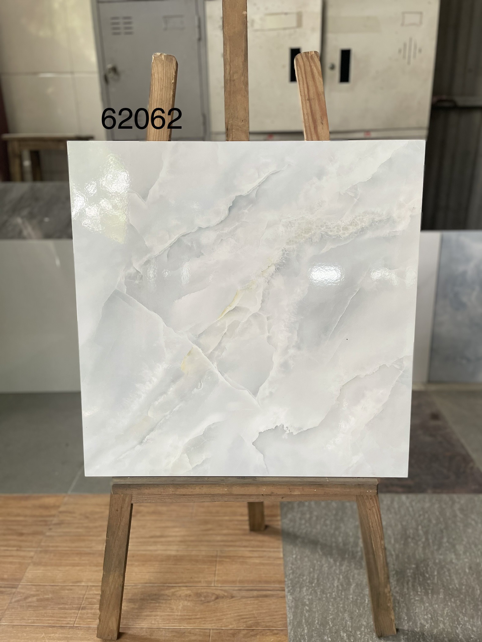 Gạch Lát Nền KT 60×60 Ceramic Catalan Mã 62062
