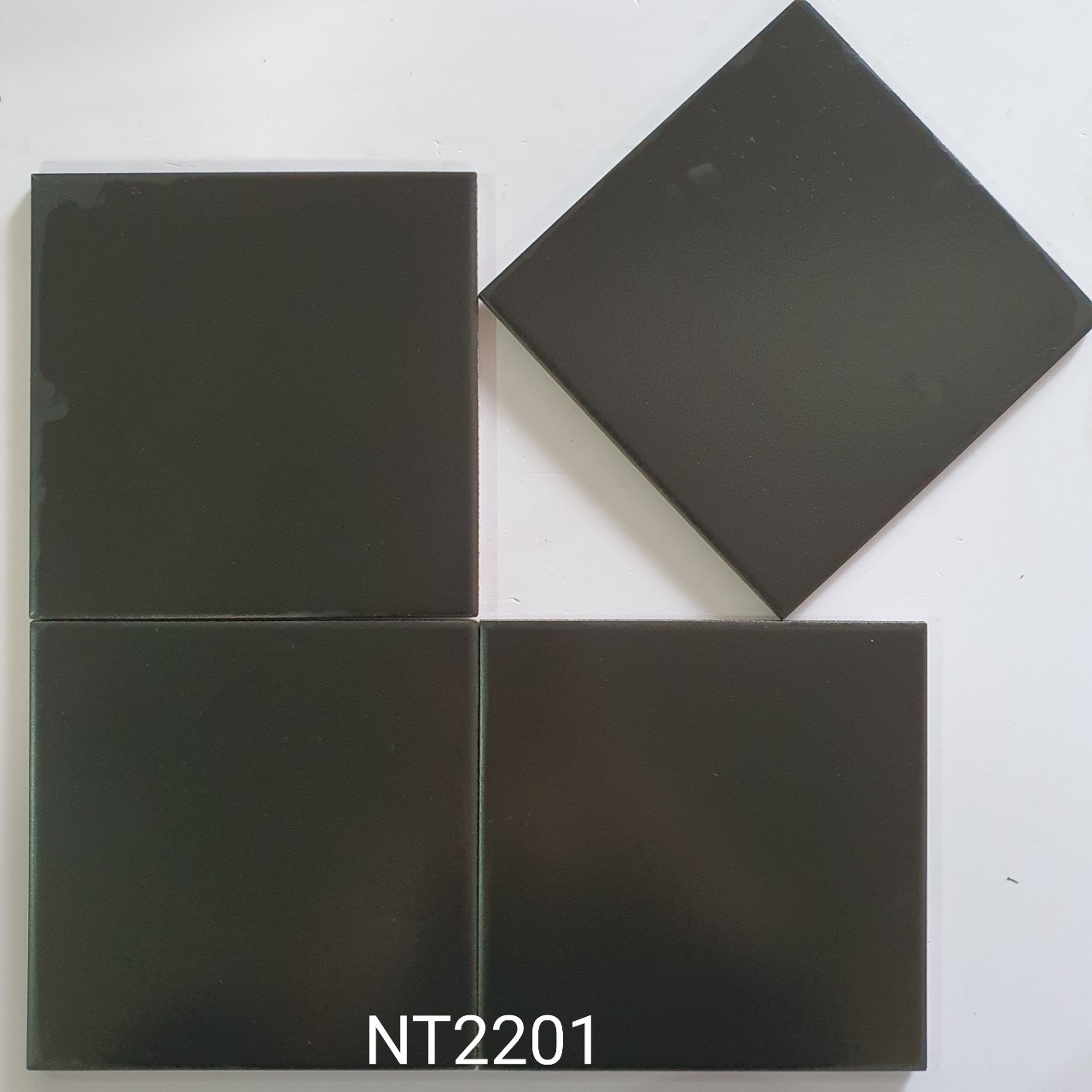 Gạch bông men kích thước 20×20 mã 2201-2200